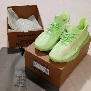 Yeezy Boost 350 V2 Glow in Dark